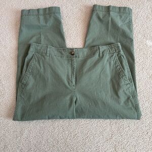Talbots Relaxed Fit Chino Capris Olive Green Preppy Classic Size 16 MSRP $90